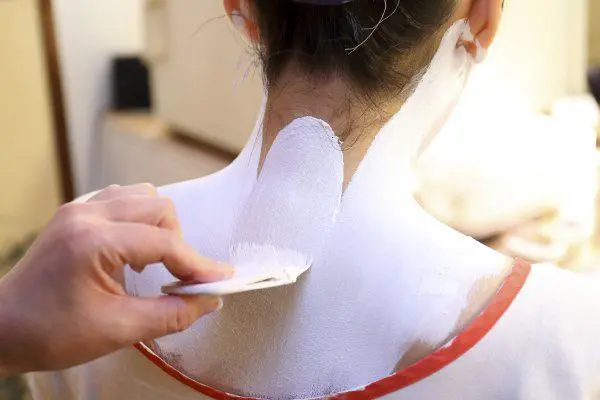 結婚式用のボディメイクと水化粧についてご存じでしょうか 出張ヘアメイクaimable フリーランスヘアメイクアップアーティスト 大阪