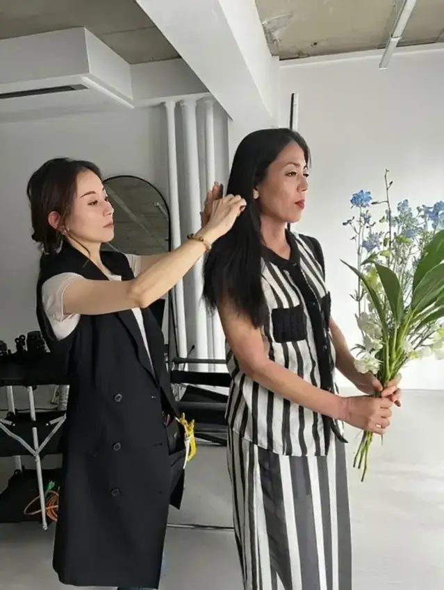 撮影ヘアメイク 出張ヘアメイク ヘアセット ヘアアレンジ 撮影 プロフィール撮影 グローバルメイクプロデューサー 山本裕美子 Atsuko イレイ 大峯達麻 カメラマン nook 関西 大阪 堺 エマブール