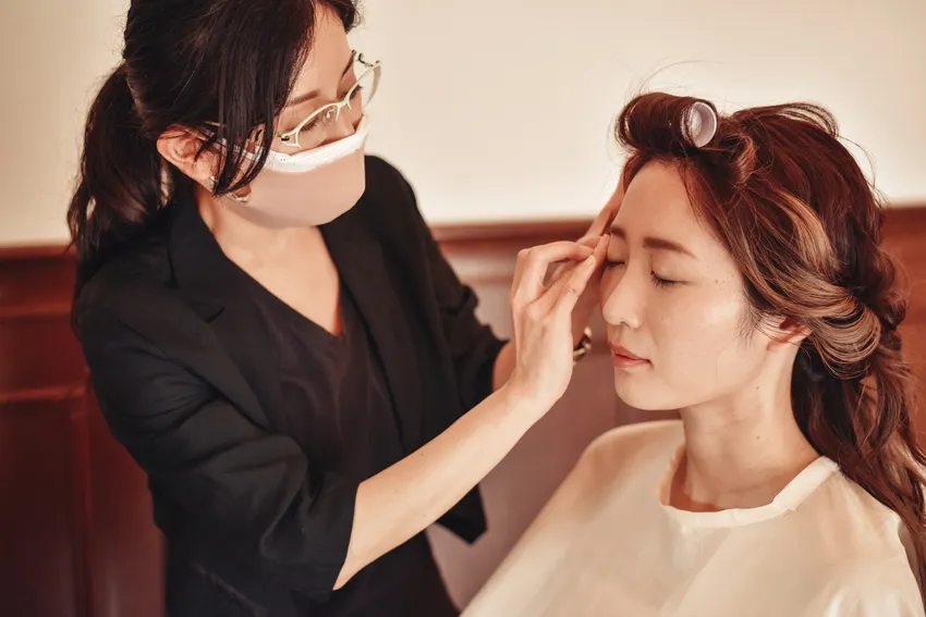 結婚式 ブライダルヘアメイク ロケーション撮影 結婚式前撮り エアブラシメイク エマブール 関西 大阪 堺 出張ヘアメイク