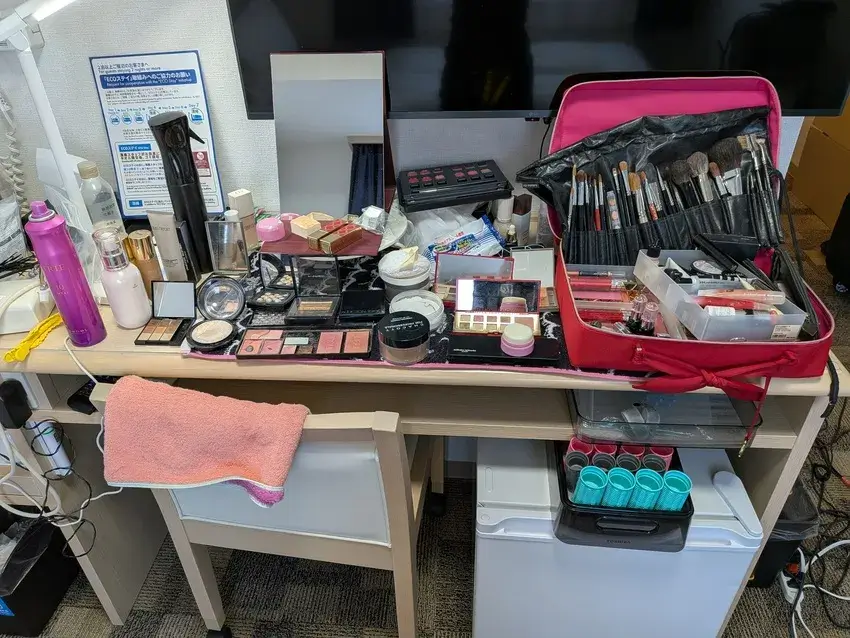 結婚式 ブライダルヘアメイク 列席ヘアメイク お母様 リハーサル 神奈川県 茅ヶ崎市 エアブラシメイク エマブール 関西 大阪 堺 出張ヘアメイク