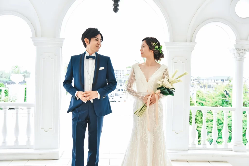 AimaBle(エマブール)のブライダルヘアメイク後のご新郎新婦様